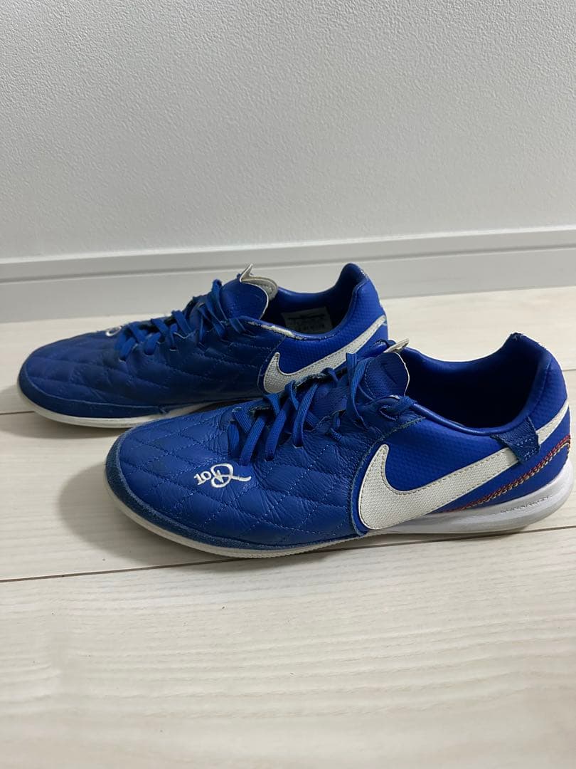 値引き‼️Nike Tiempo フットサルシューズ ブルー