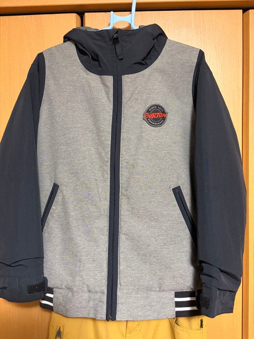 Burton キッズ　スノーボードウェア上下セット