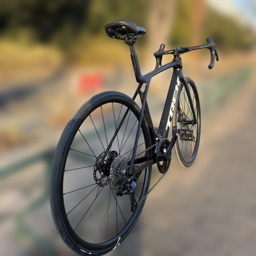 【美品】TREK Madone Gen8 105 Di2 Mサイズ SL6相当