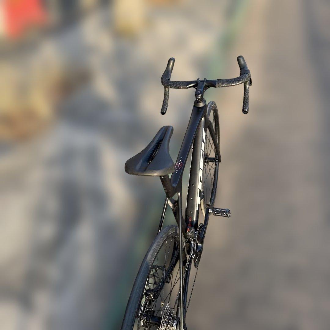 【美品】TREK Madone Gen8 105 Di2 Mサイズ SL6相当