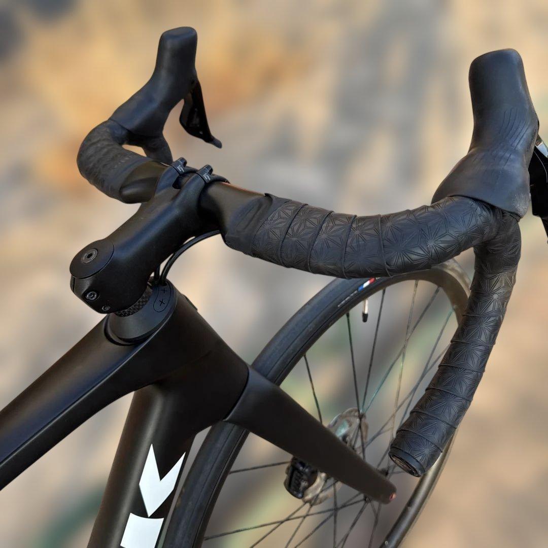 【美品】TREK Madone Gen8 105 Di2 Mサイズ SL6相当