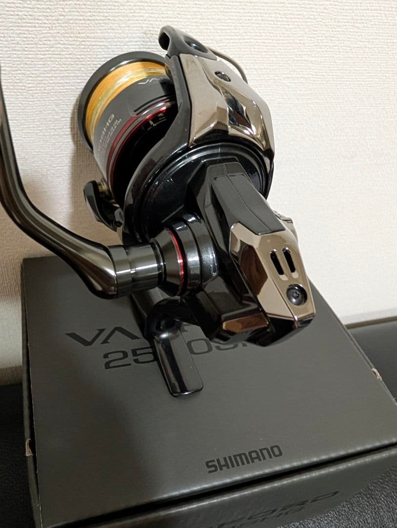 SHIMANO　シマノ　24ヴァンフォード2500SHG スピニングリール