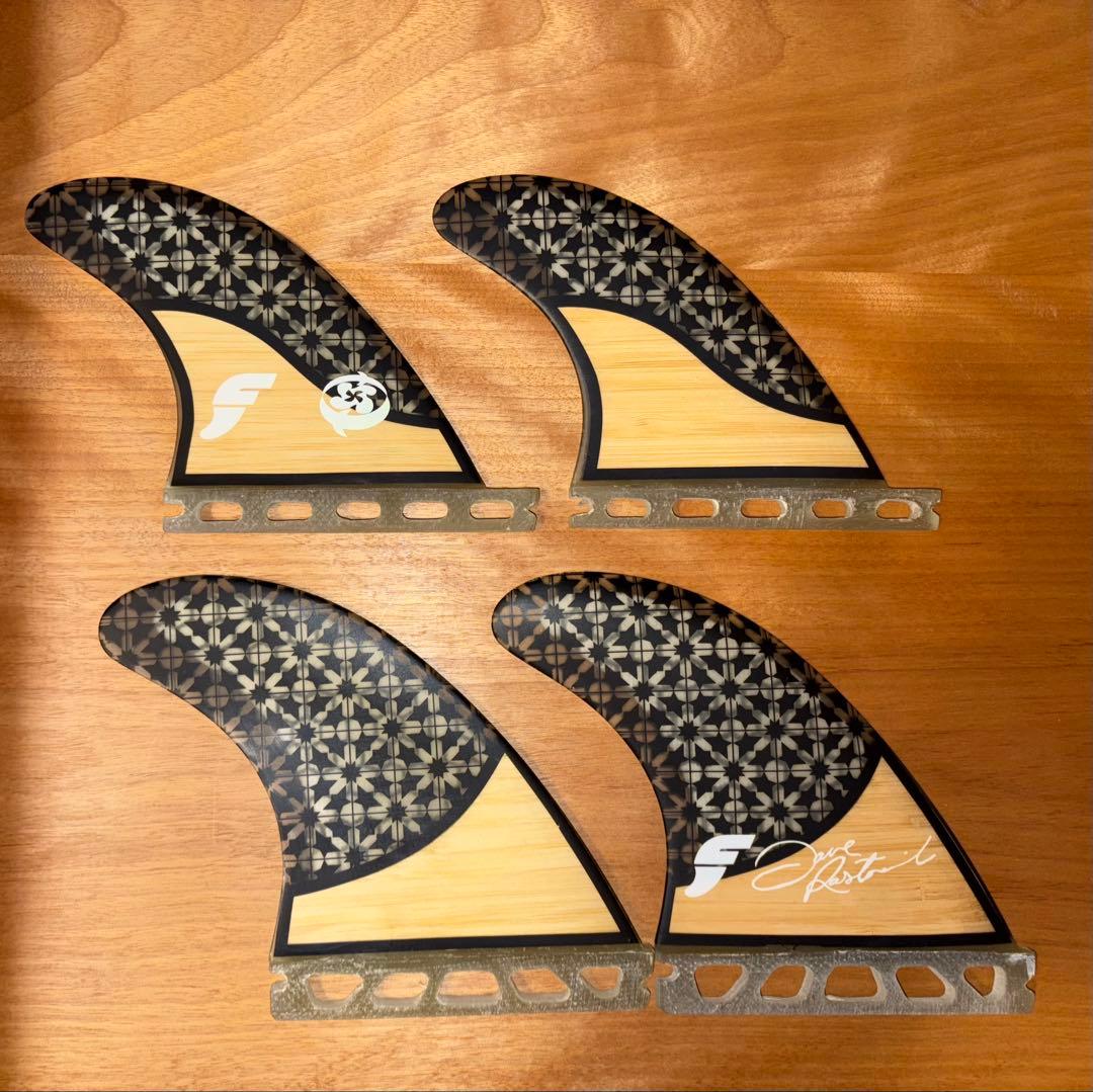 サーフィン・ボディボード Futures. Dave Rastovich QUAD fins