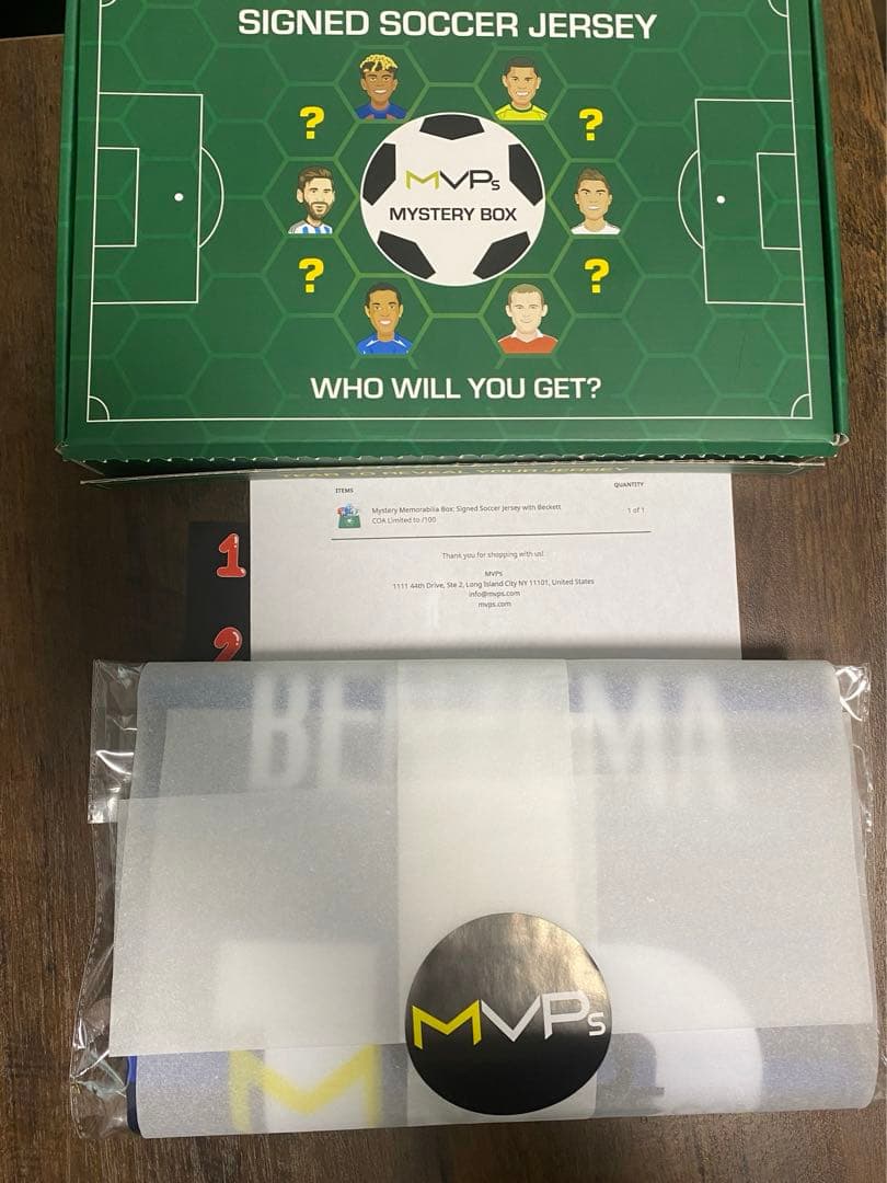 新品　ベンゼマ　直筆サインユニフォーム　 MVPs社 ミステリーボックス