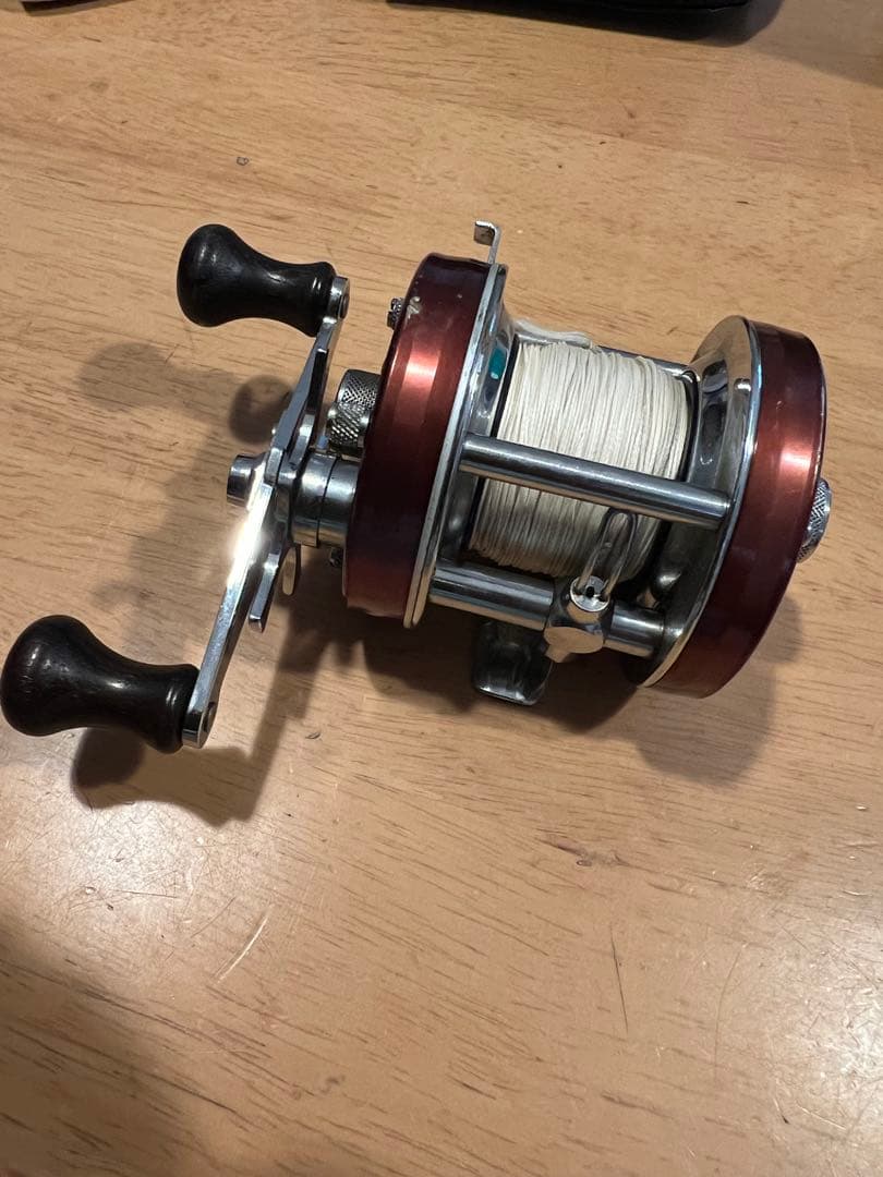ABU アブガルシア5500 ブラウン