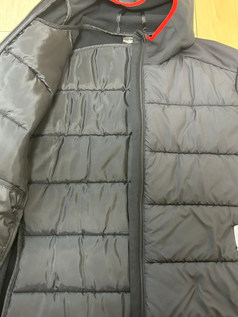 ミズノ MORELIA 異素材切替 中綿ジャケット XL 美品 モレリア