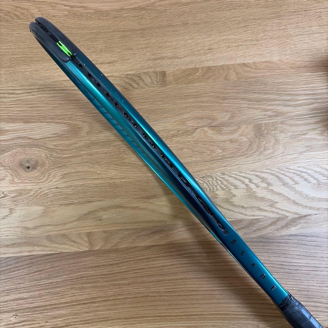 Wilson BLADE 100 v9 G3 テニスラケット