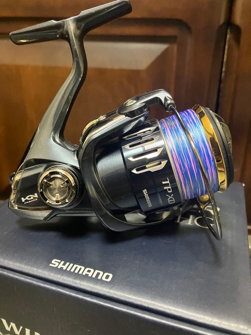 SHIMANO 17TWIN POWER XD C3000HG スピニングリール