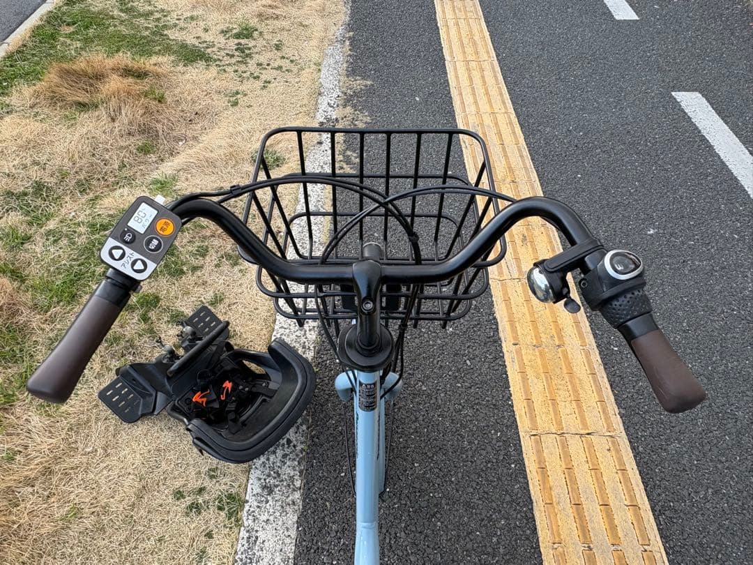 中古20㌅Panasonic電動アシスト自転車　16Ah 大阪　089