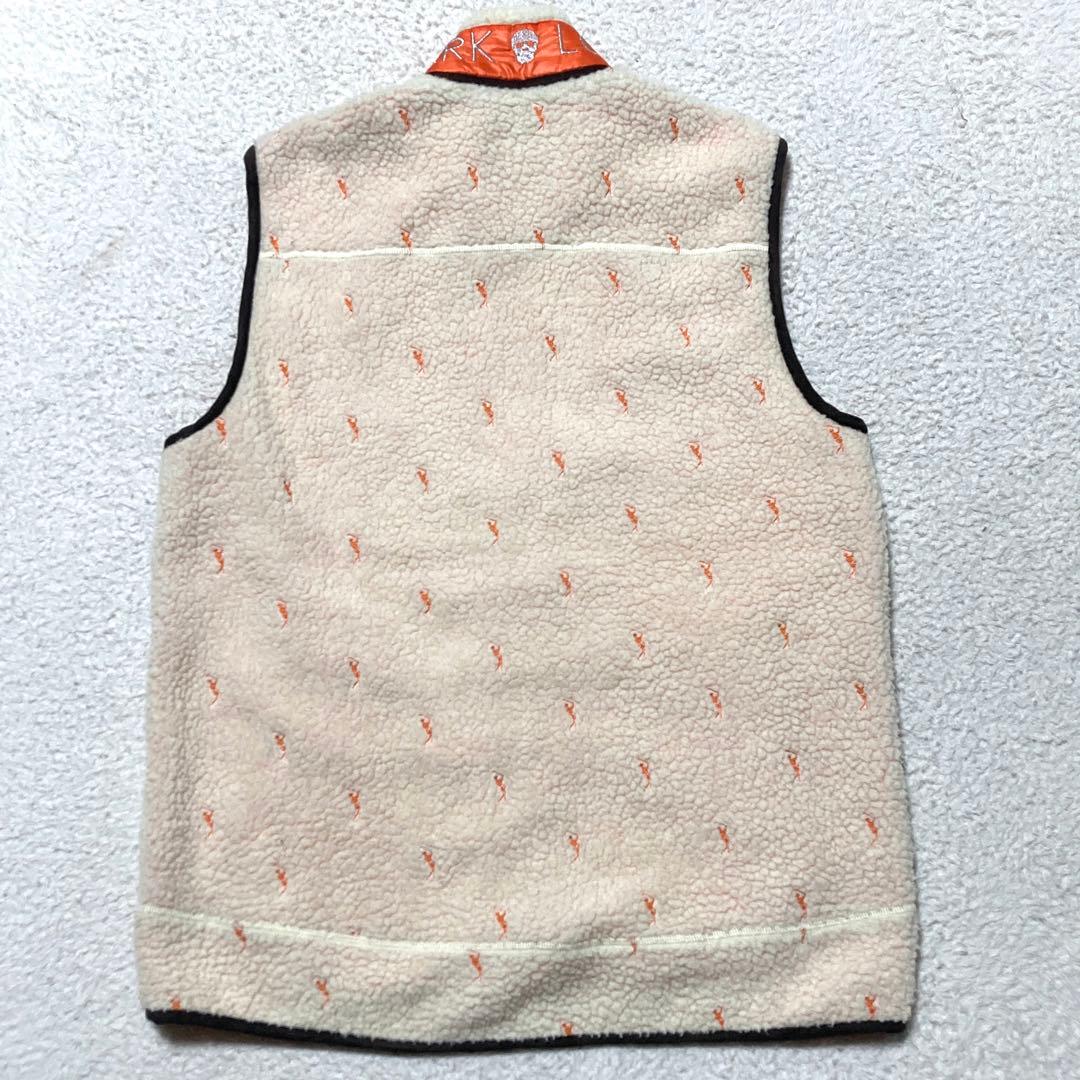 ま*ん様 MARK&LONA マークアンドロナ ボアベスト 刺繍 ガイコツ総柄