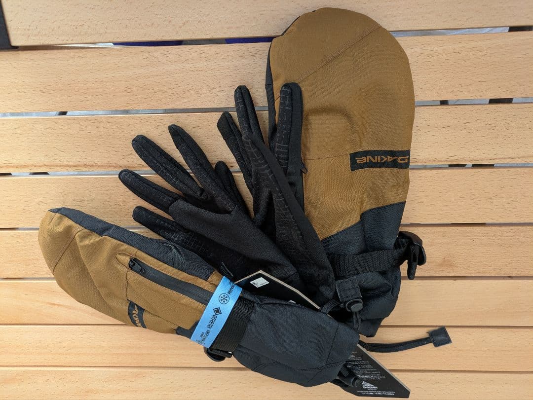 25 DAKINEスノーボードグローブ インナー付 TITAN GORE-TEX