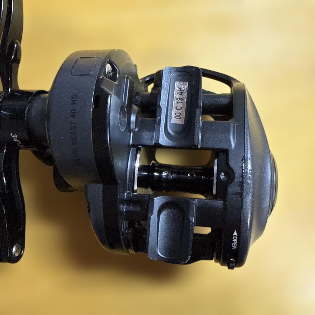 abugarcia revo beast ハイギア。バリアル100ミリ付き。