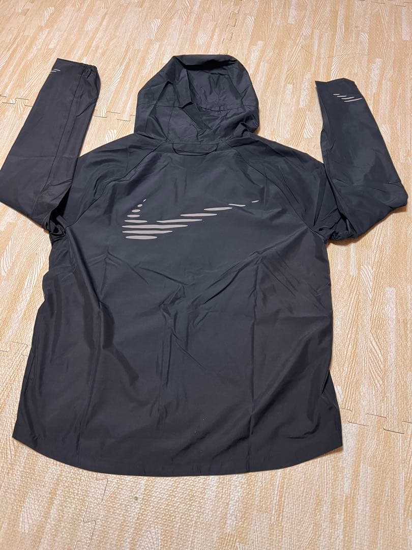Nike ウィンドブレーカー ブラック Mサイス