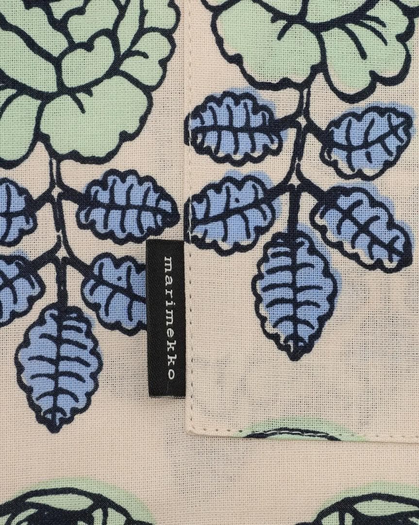 新品 marimekko マリメッコ【アジア限定】Vihkiruusu エプロン