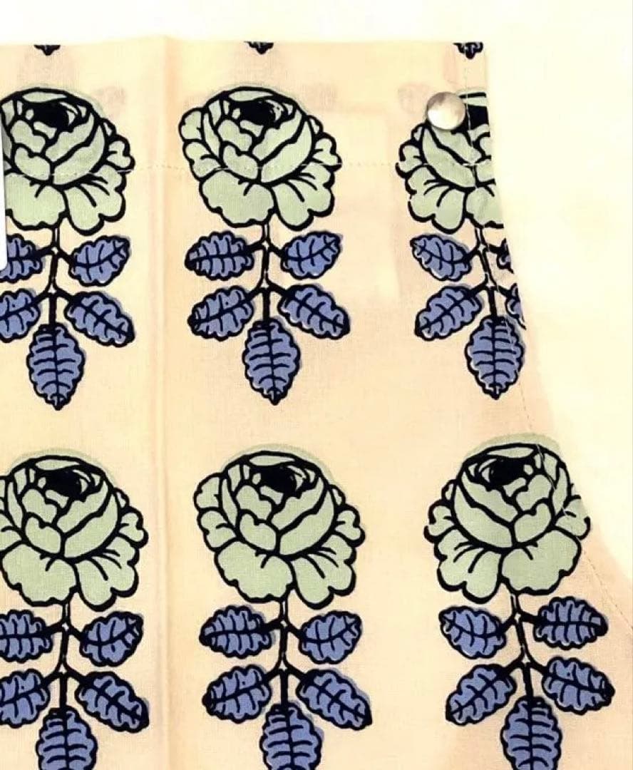 新品 marimekko マリメッコ【アジア限定】Vihkiruusu エプロン