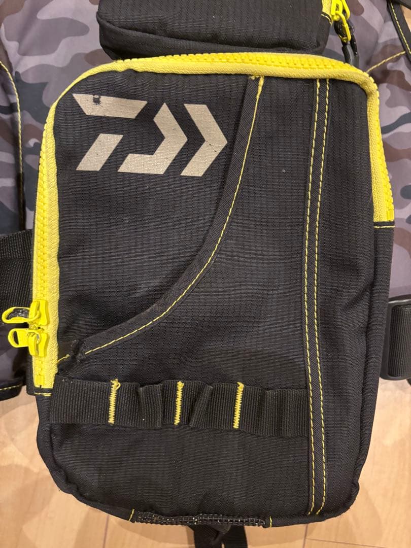 Daiwa フローティングジャケット　フィッシングベスト
