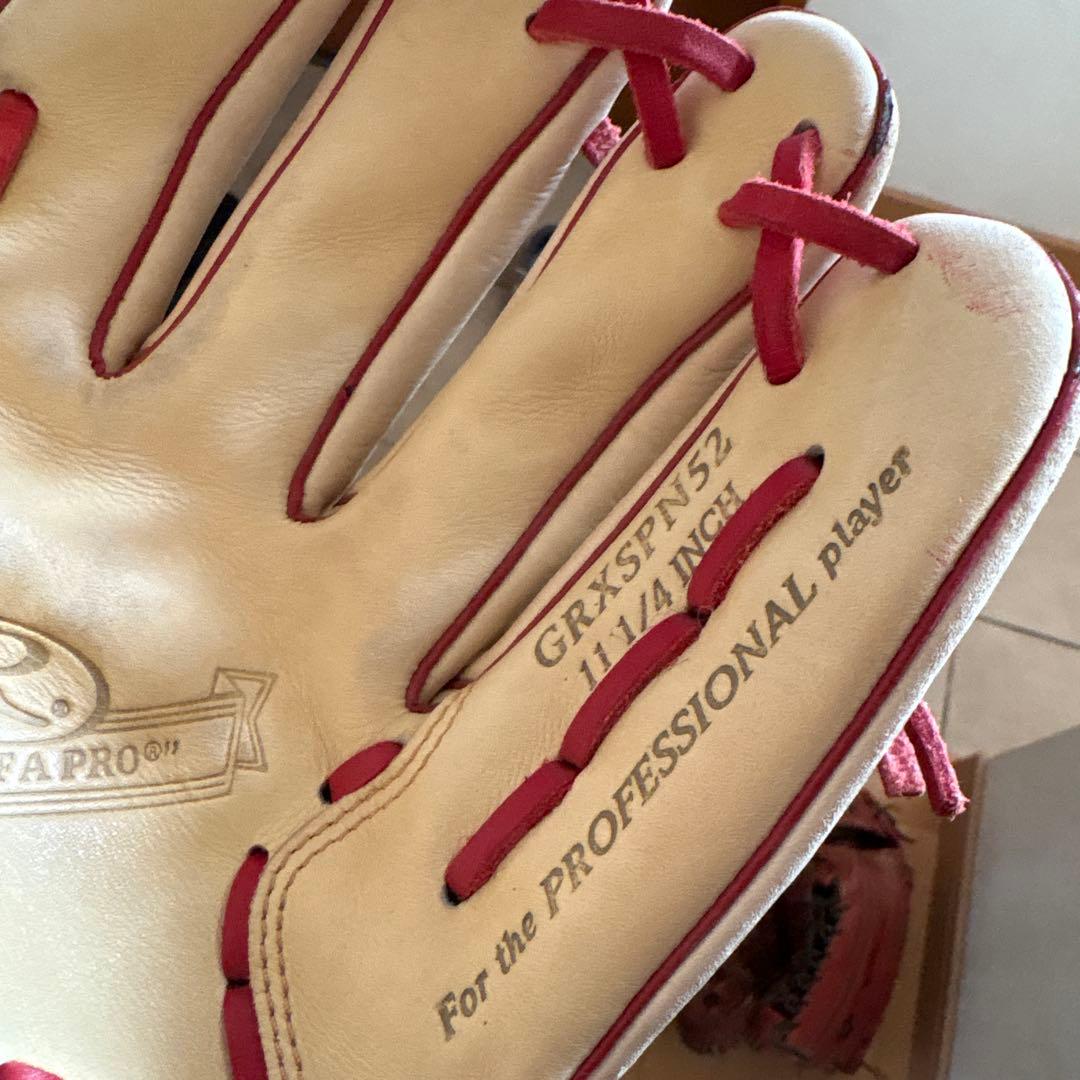 Rawlings 軟式グローブ プロモデル ホワイト/レッド 岡本和真モデル