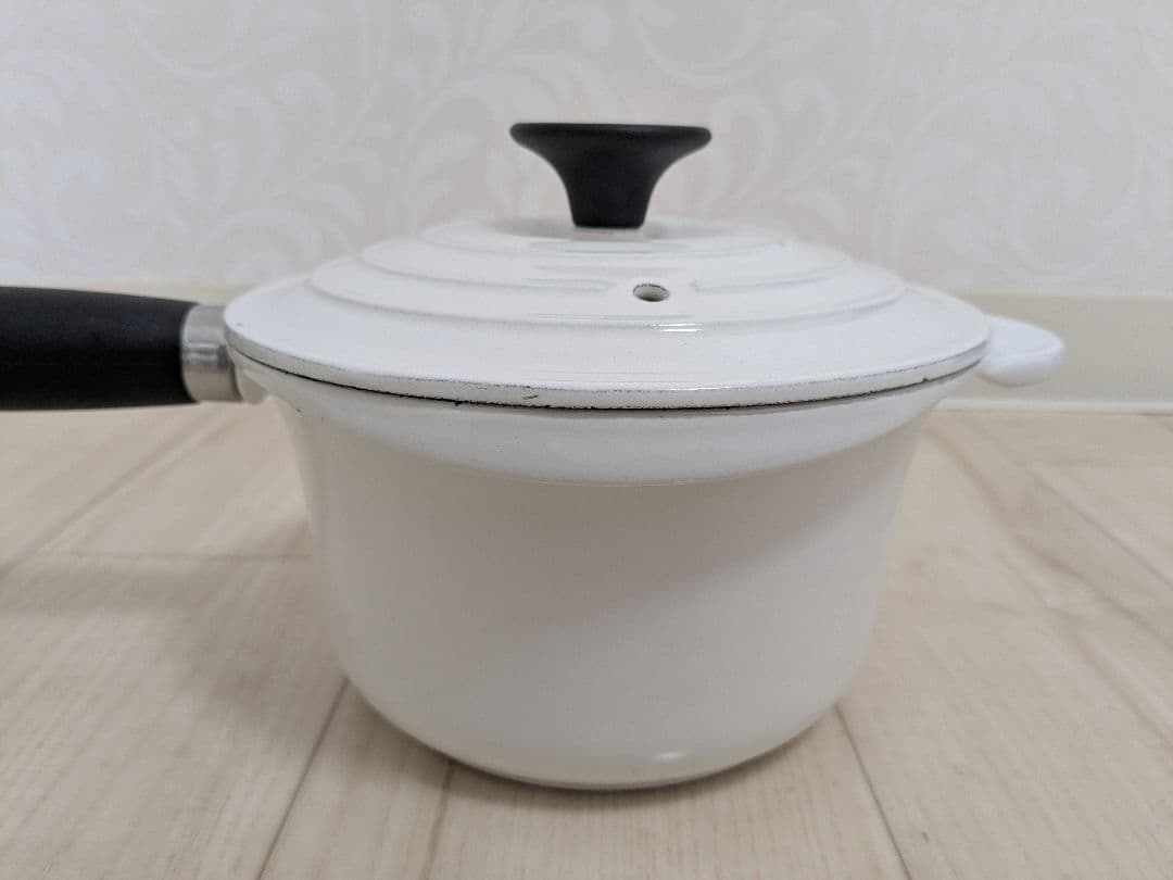 LE CREUSET ホワイト片手鍋　ソースパン　ル・クルーゼ