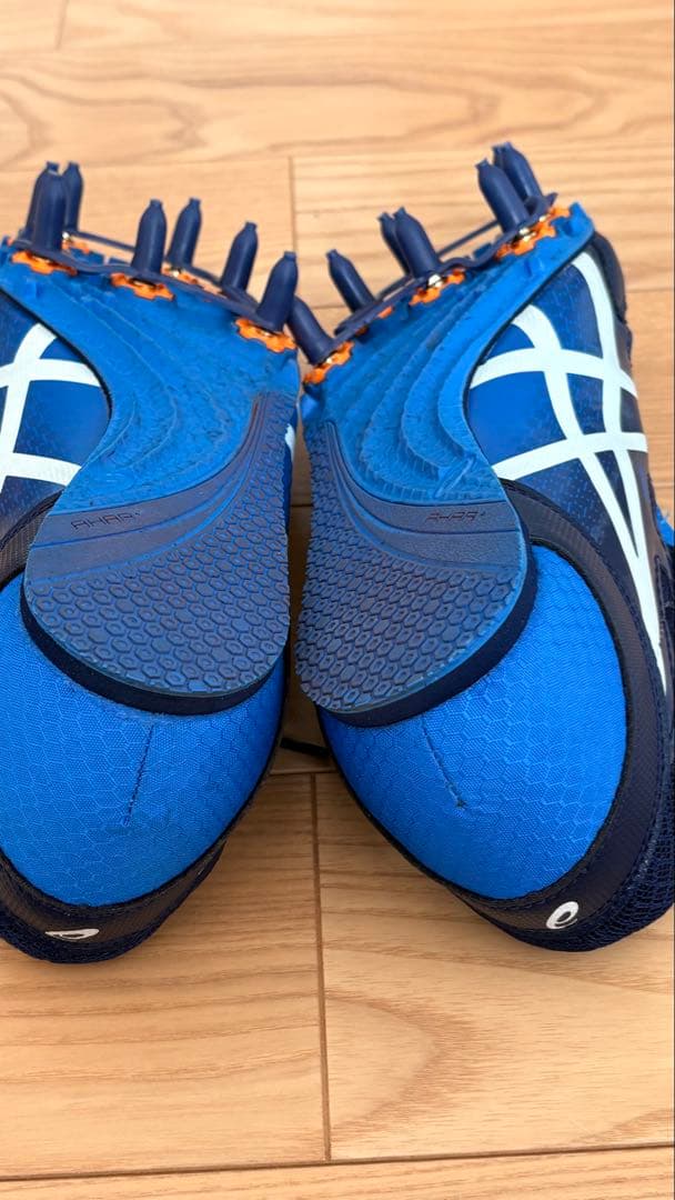 asics スパイクシューズ ネイビー/ホワイト