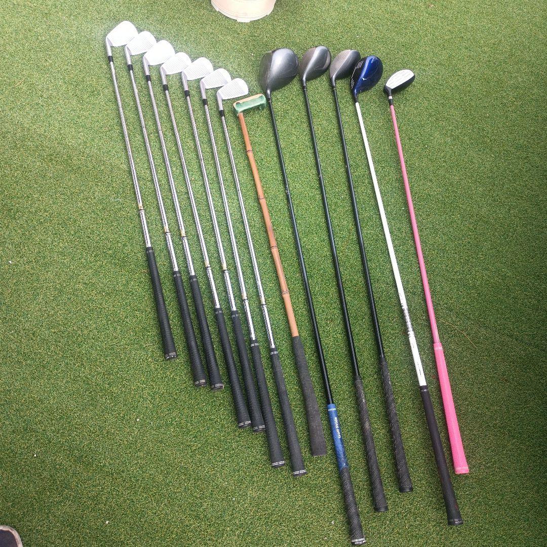 カラフルなゴルフバッグとクラブ13本セット右利用