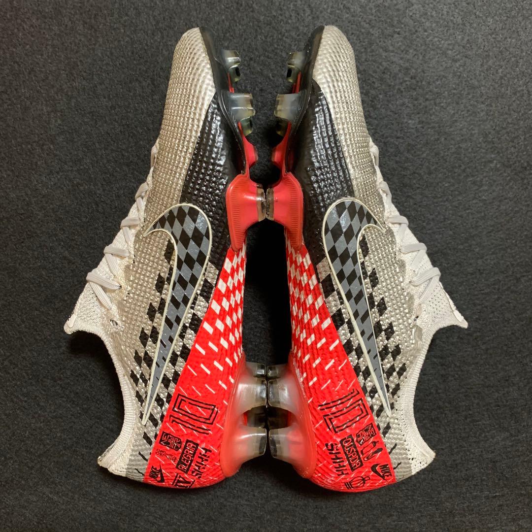 【美品】NIKE マーキュリアル ヴェイパー 13 エリート NJR FG