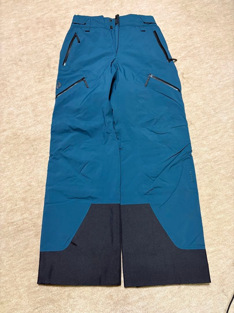 Peak Performance® DESIGNED IN SWEDEN