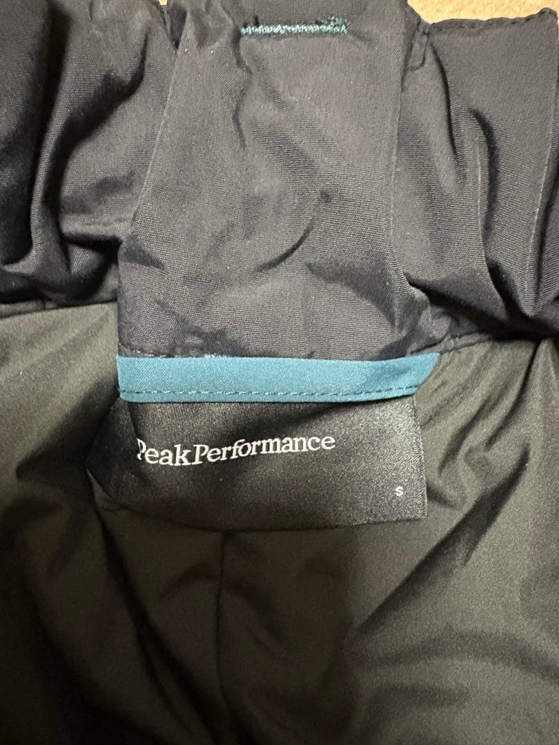 Peak Performance® DESIGNED IN SWEDEN