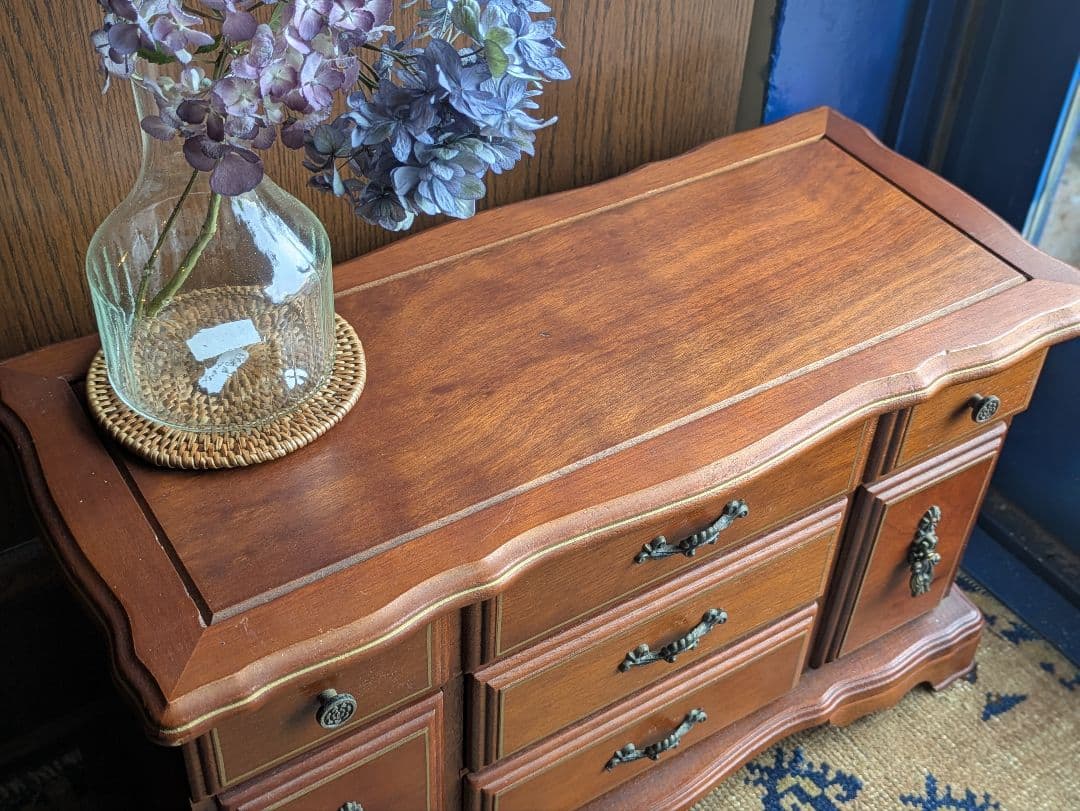 小物入れ vintage Jewelry box.