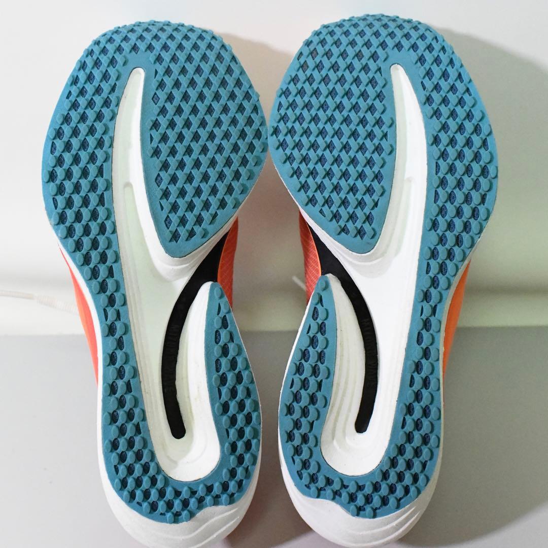 美品 MIZUNO ウエーブリベリオンプロ 25.5cm