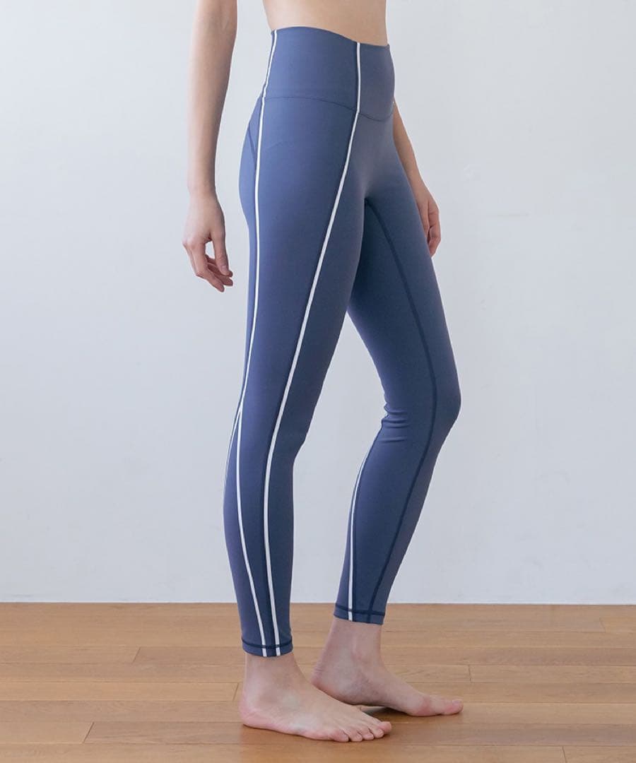 【新品未使用】 SUKALA スカーラlavaヨガウェア カラーラインレギンスM