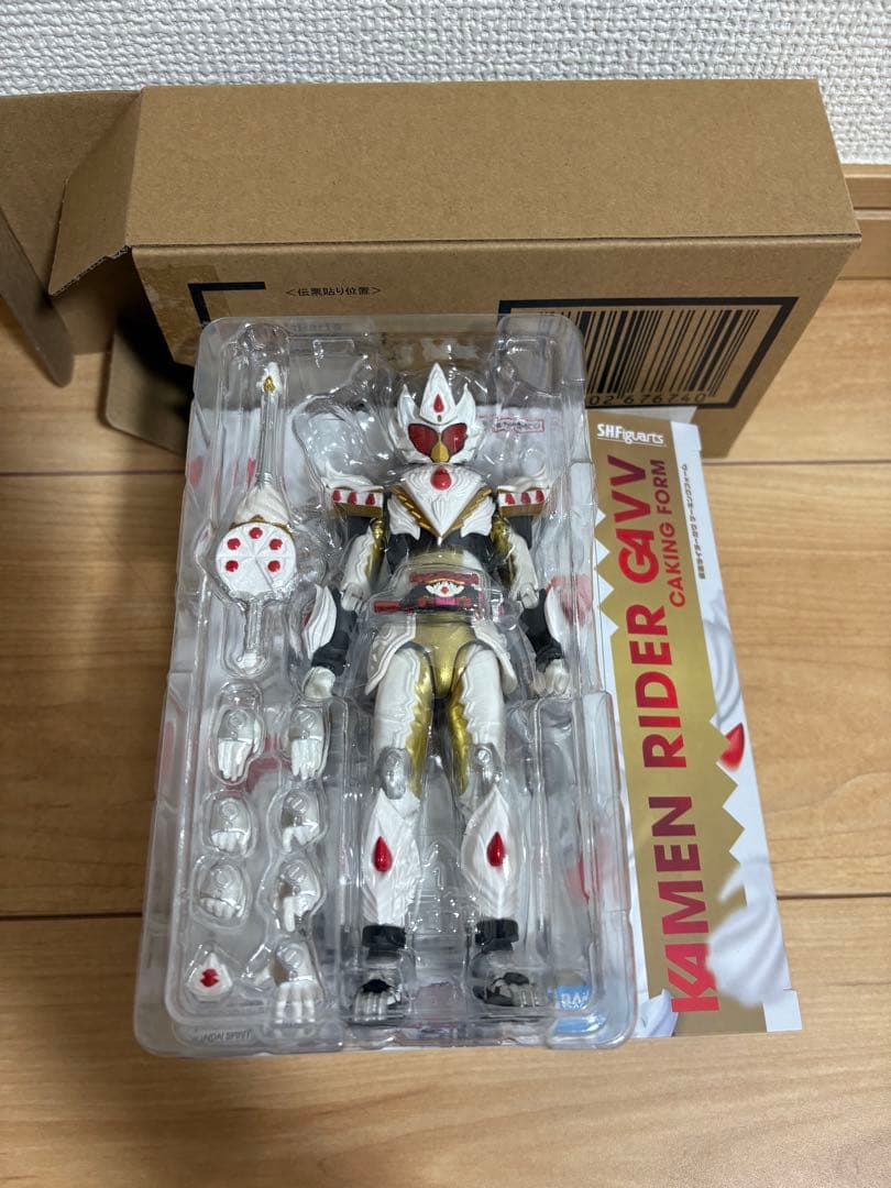 即購入可能　S.H.Figuarts 仮面ライダーガヴ　ケーキングフォーム