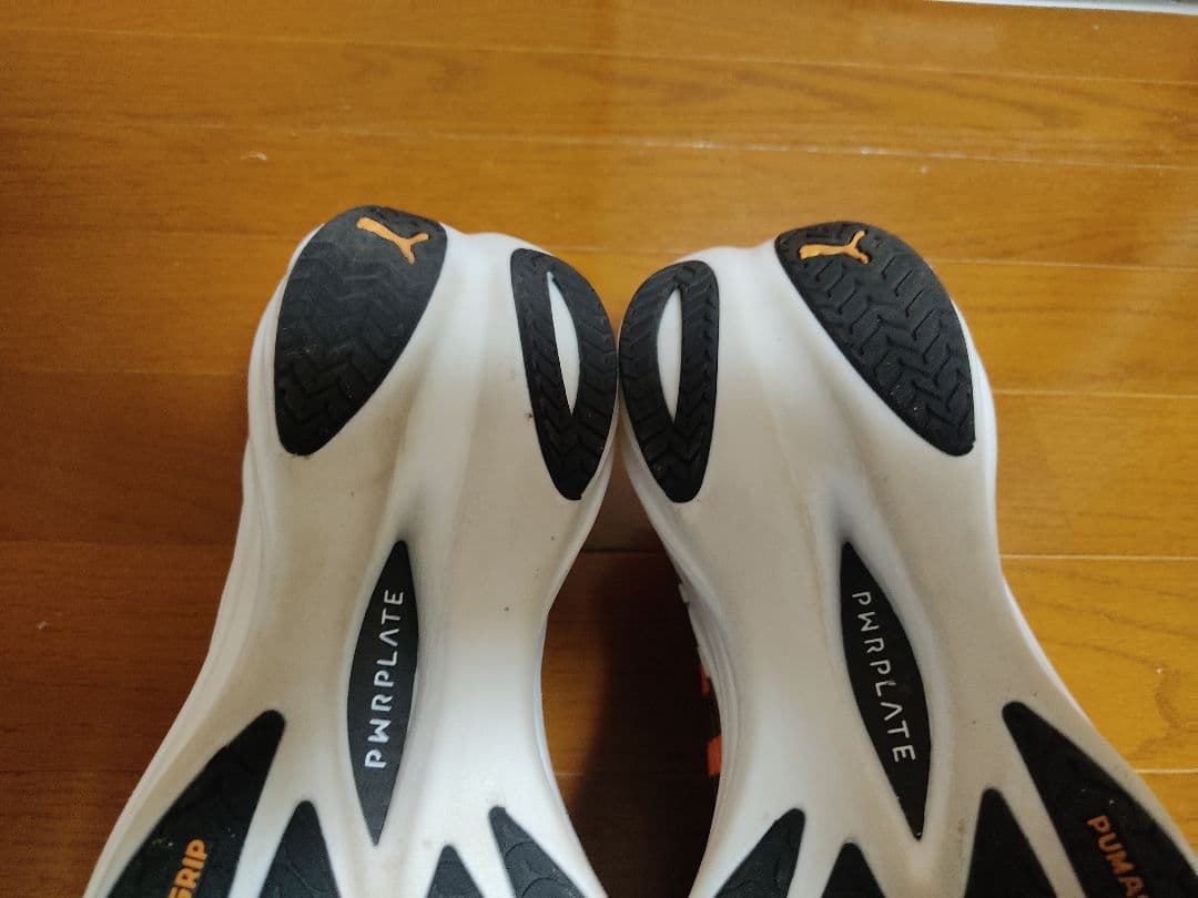PUMAディビィエイトニトロ3 27.5cm