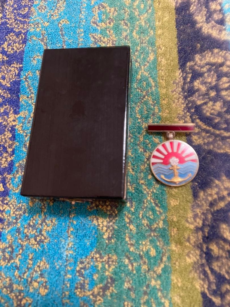 海軍協会　紅色有功章　徽章　勲章　共箱付き