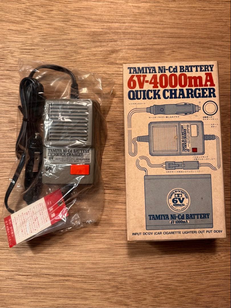 当時物 タミヤ RC ニカドバッテリー 6V 急速充電器セット 未使用 通電OK