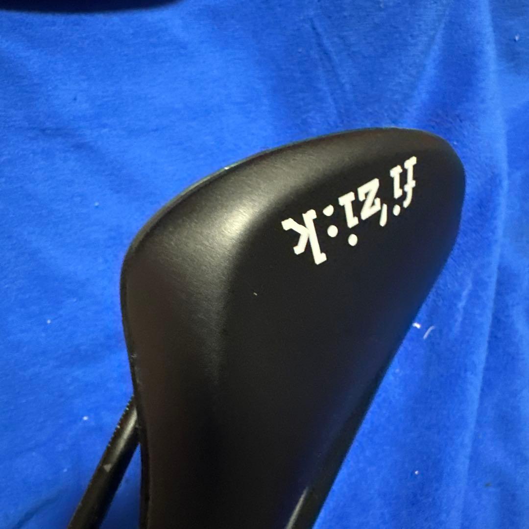 Fizik Vento Antares R5 ロードサイクリング 150mm