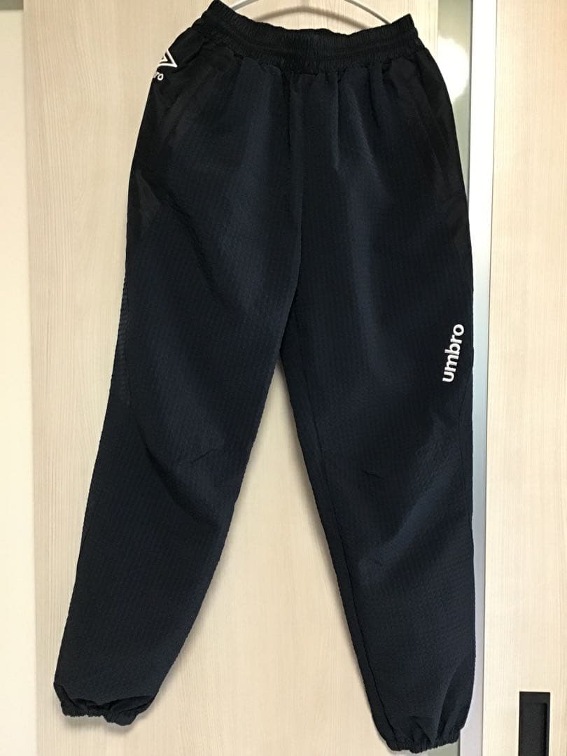 ウェア UMBRO