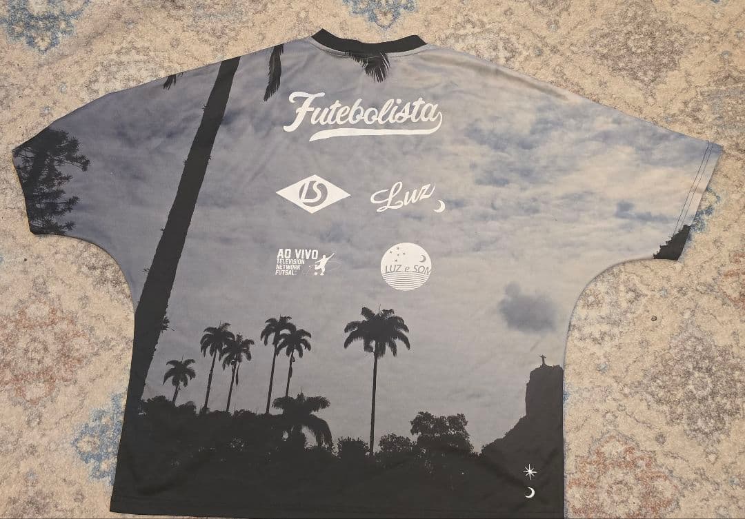 【りょー】 TROLL RIO PHOTO PRASHIRT XL