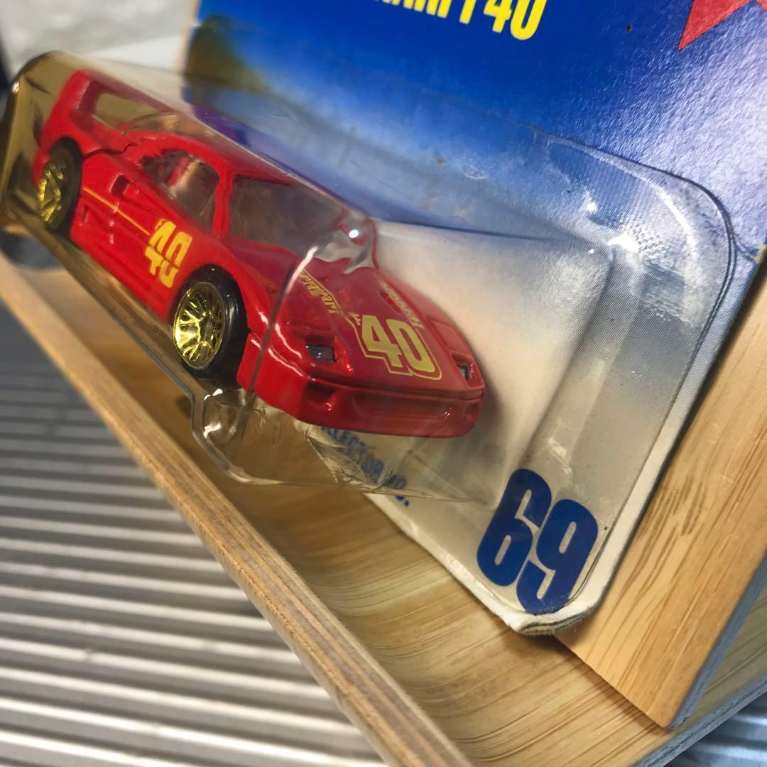 ミニカー HotWheels Ferrari F40