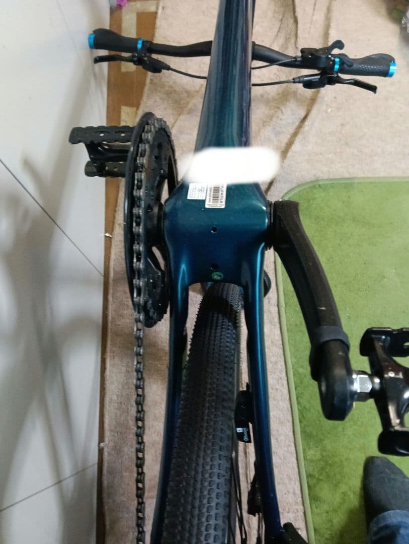 トレックＦＸスポーツ4　 フルカーボン Мsize 直接お引き取り希望です