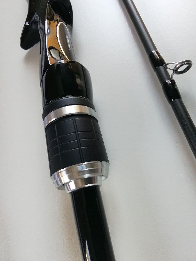 SHIMANO バスワン XT 2ピースバスロッド