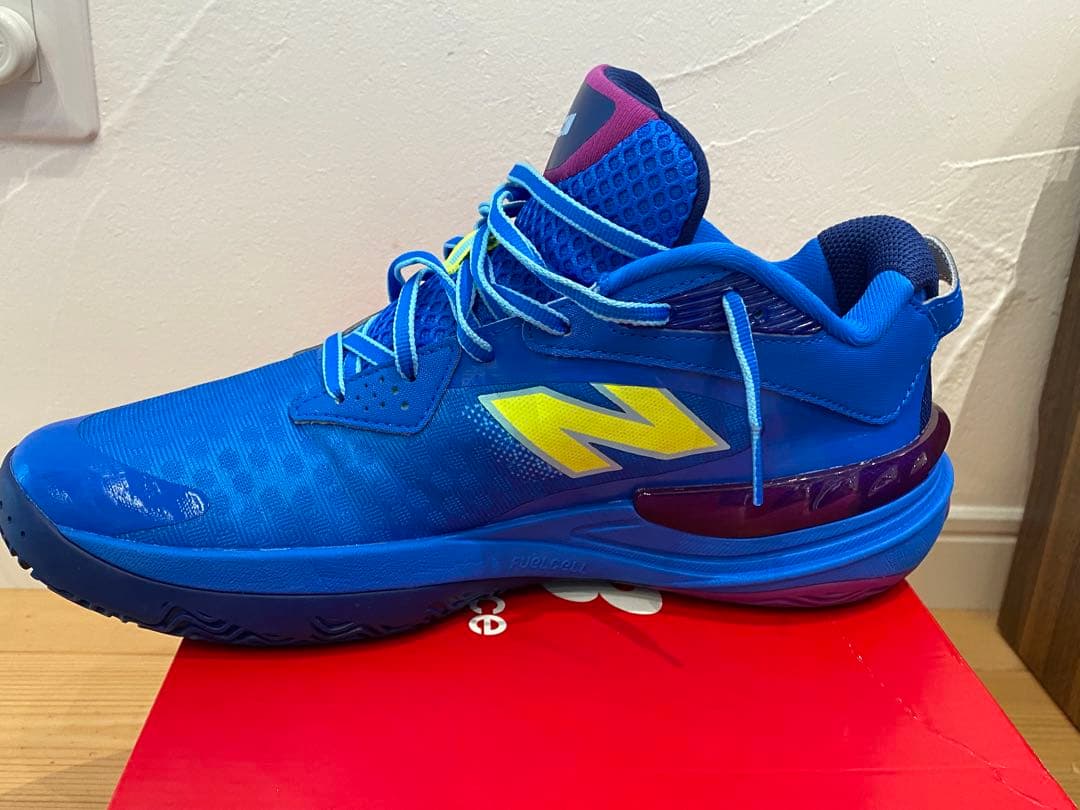 シューズ(男性用) New Balance Hesi low V2