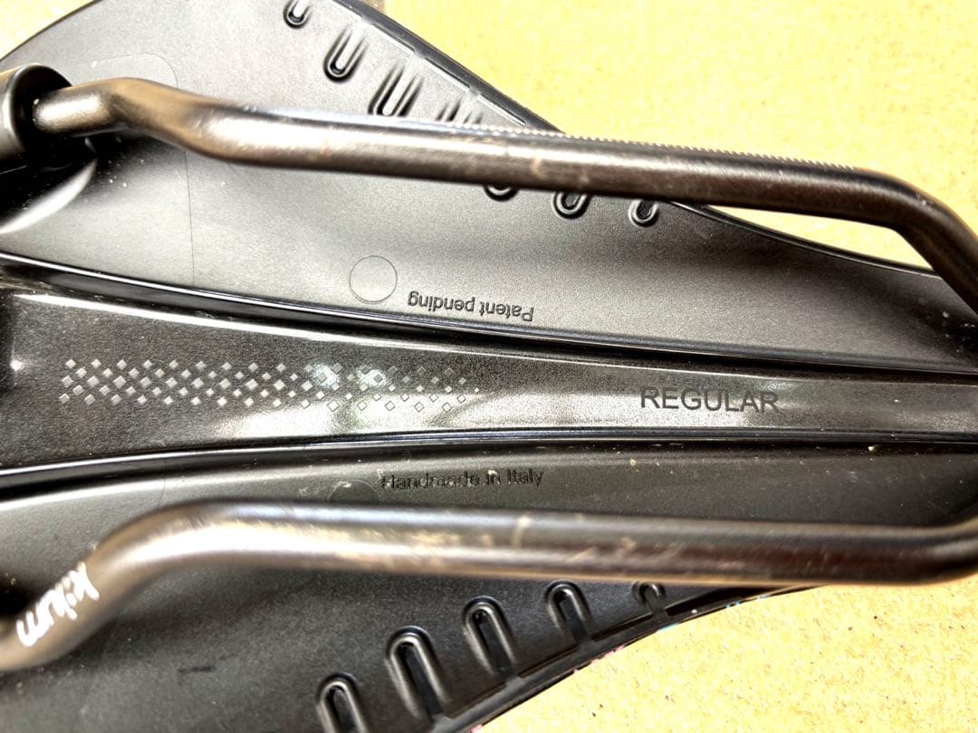 パーツ fizik VERSUS evo ARIONE R3 regular TEST