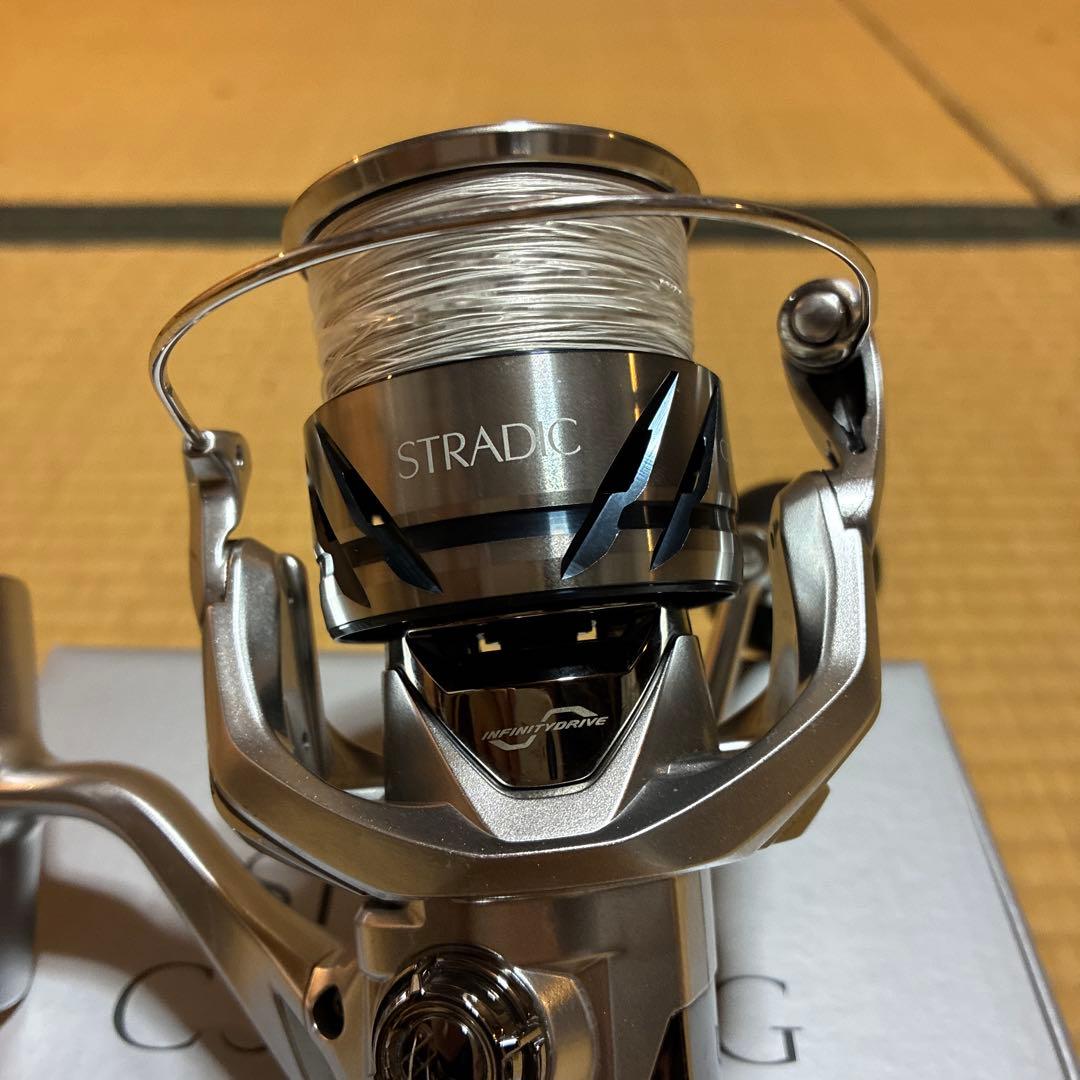 シマノ ストラディック C5000XGショアジギ スピニング PE1.5付き