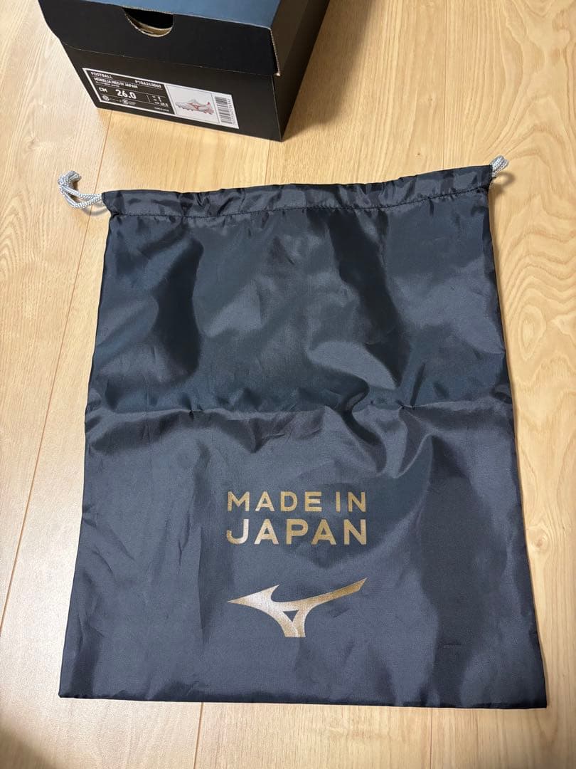 モレリアネオ4JAPAN ホワイト×レッド