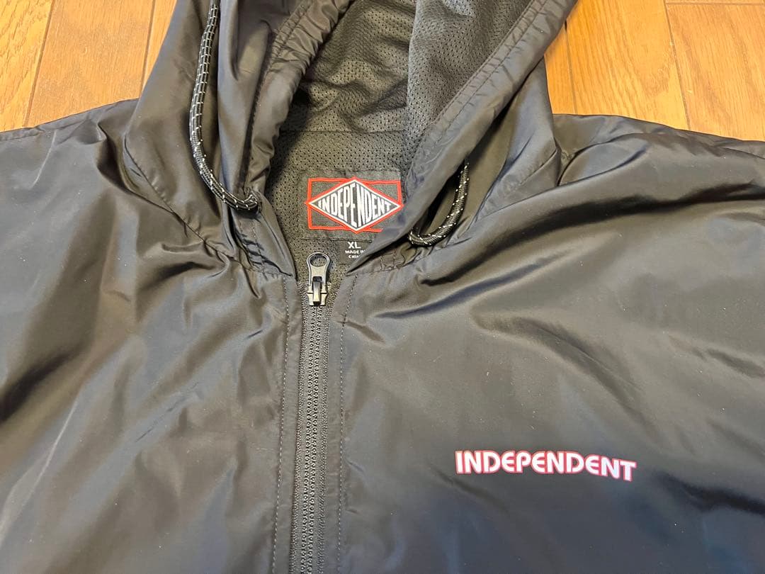 スケートボード INDEPENDENT BAUHAUS WINDBREAKER JACKET