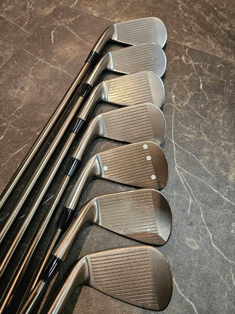SRIXON ZX7 アイアンセット ブラック４番〜P