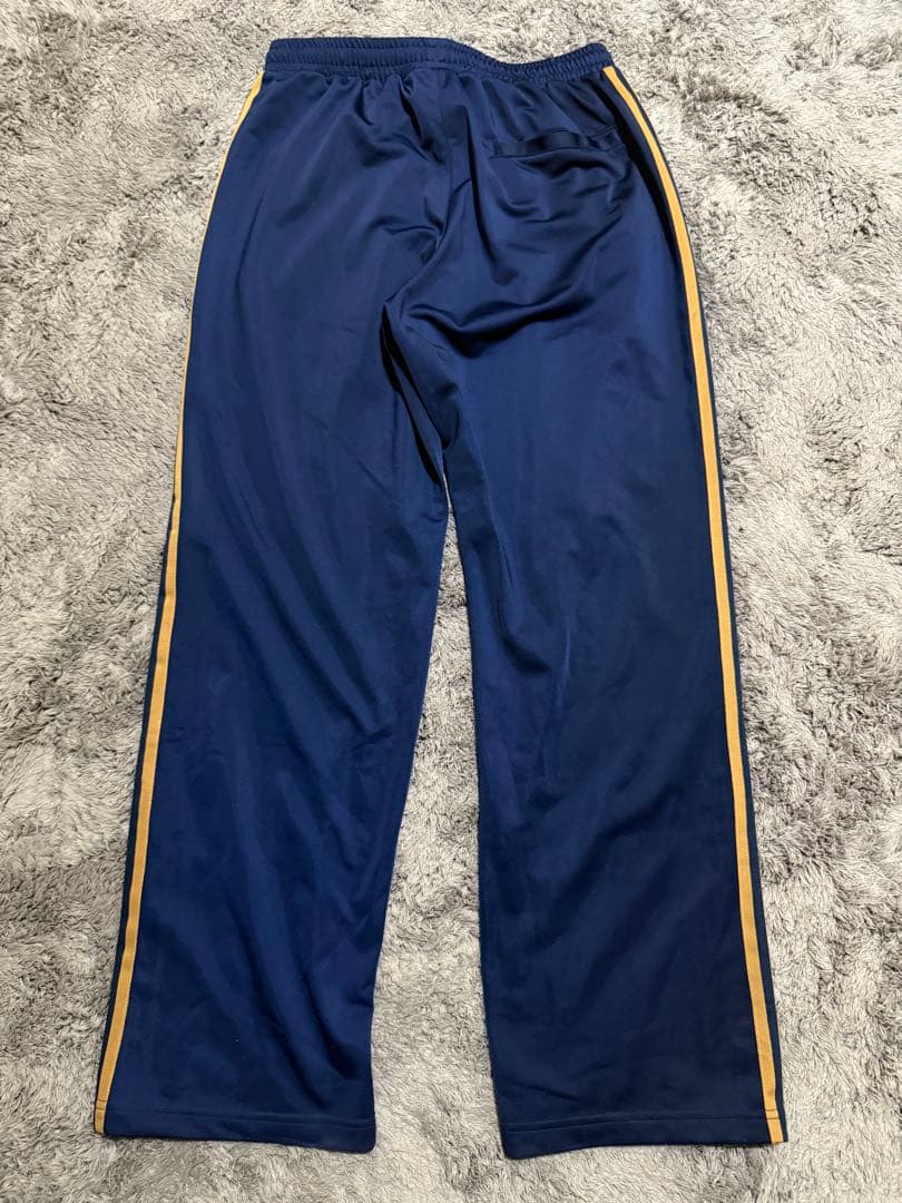 adidas originals トラックパンツ