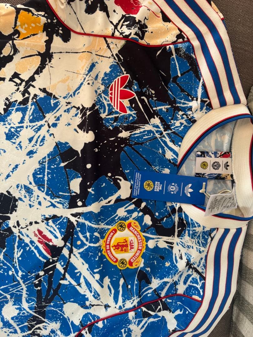 Adidas MANCHESTER UNITED×STONE ROSES シャツ
