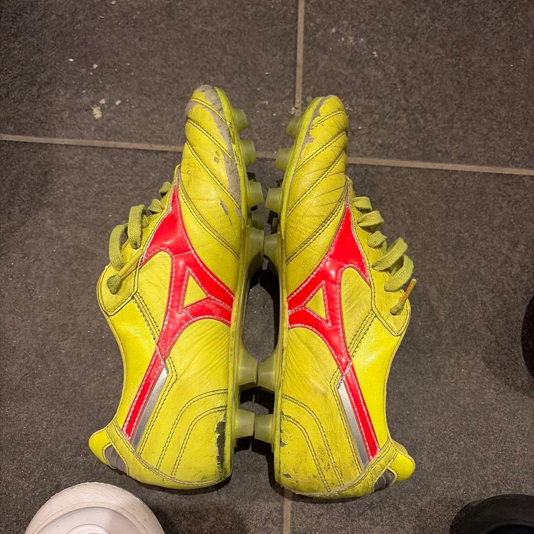 Mizuno Morelia スパイク イエロー/レッド