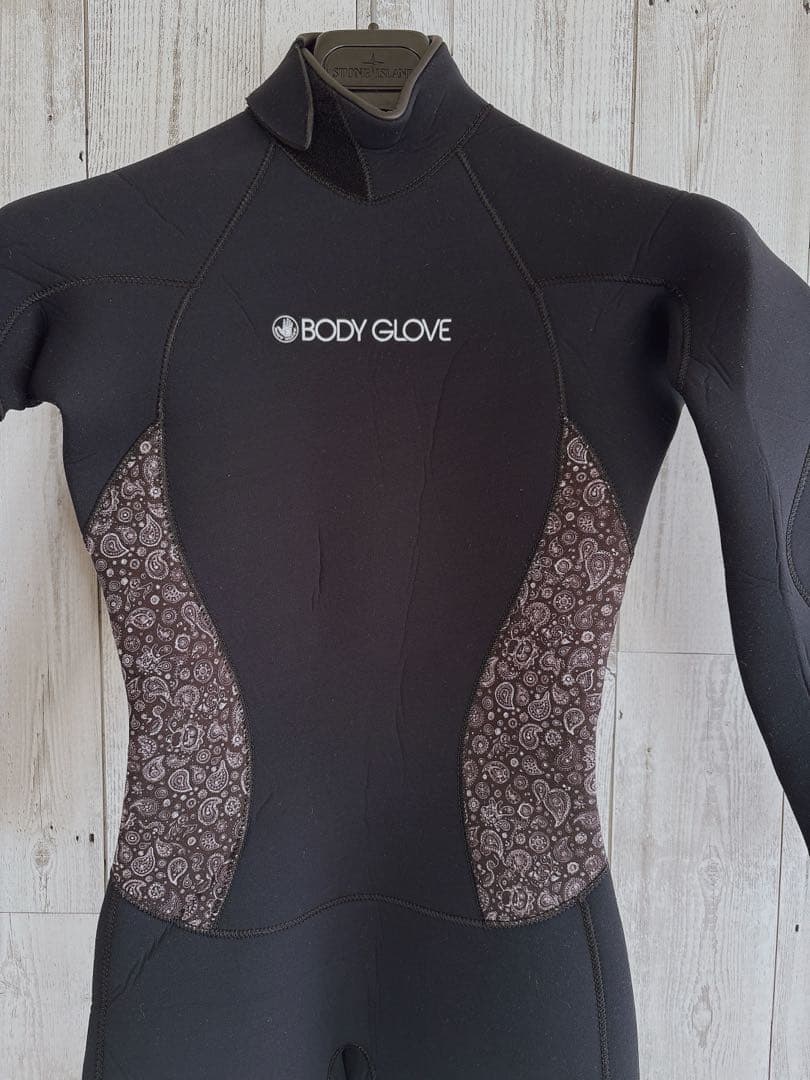 ★美品 BODY GLOVE ボディーグローブウエットスーツ 3/2mm S★